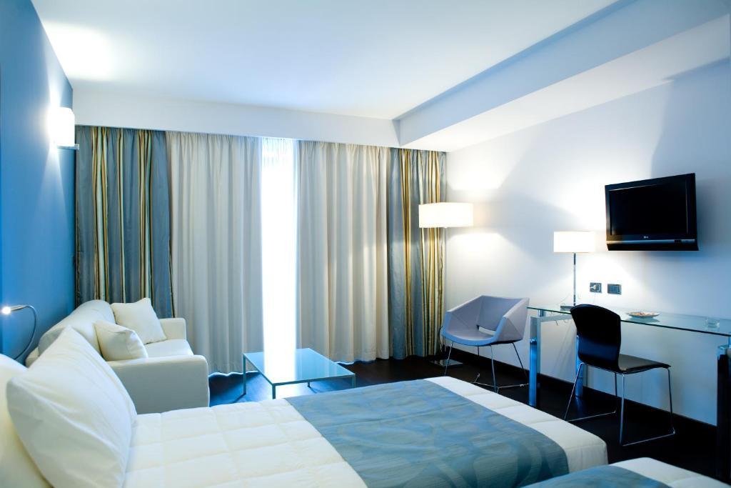 Hotel Napoleon Torre Melissa Room photo