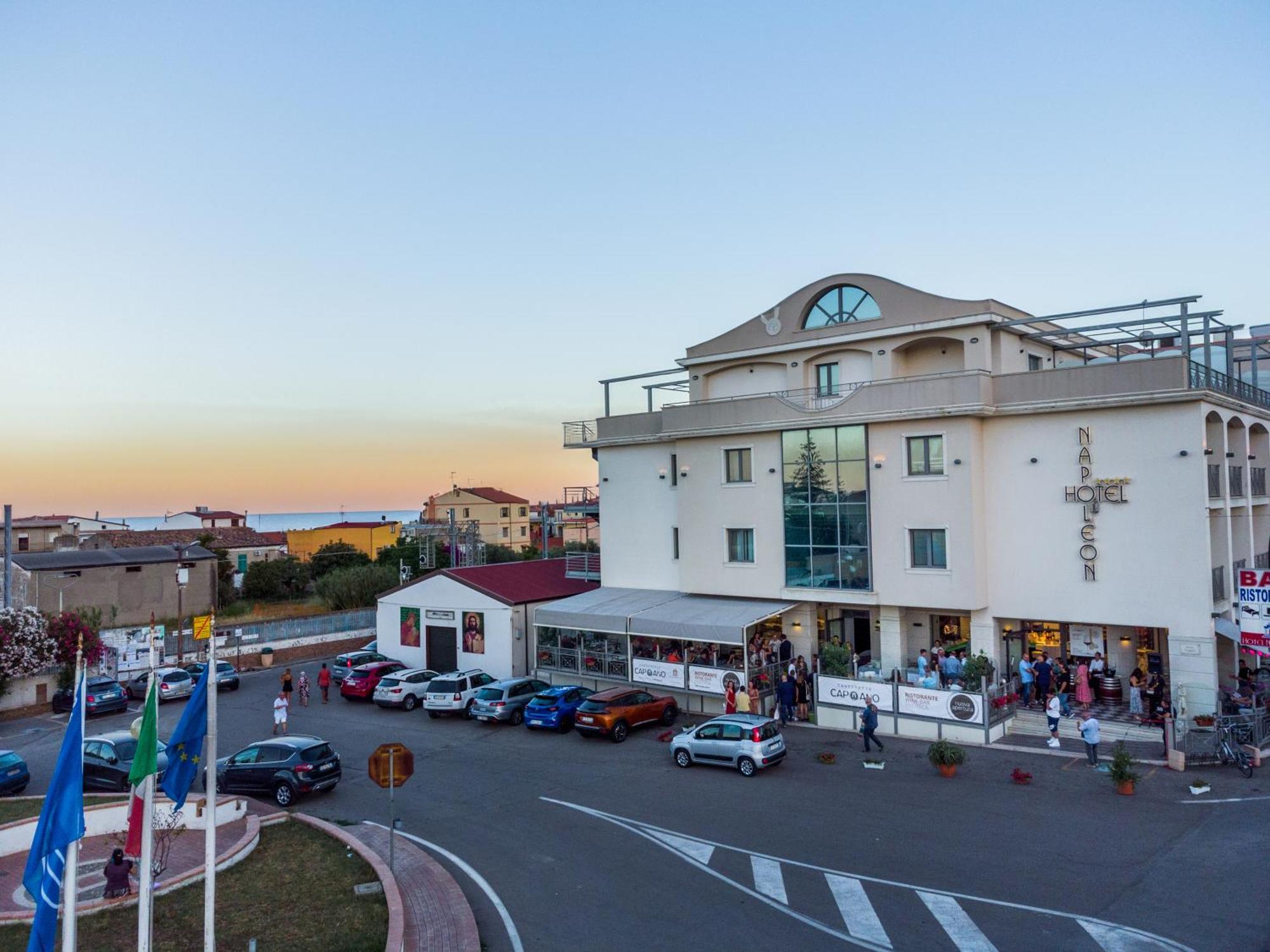 Hotel Napoleon Torre Melissa Exterior photo