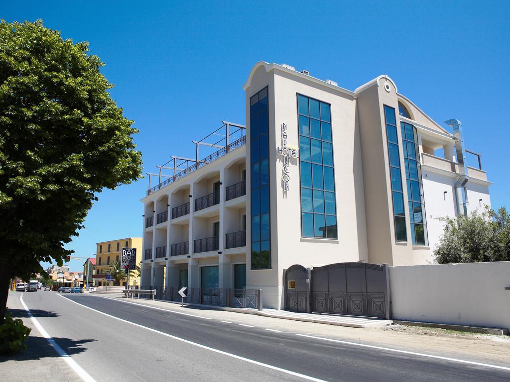 Hotel Napoleon Torre Melissa Exterior photo